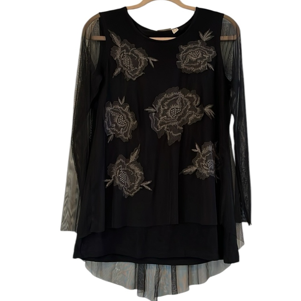 LOGO LAVISH MESH OVERLAY FLORAL EMBROIDERED TOP WITH SPLIT BACK SIZE SMALL